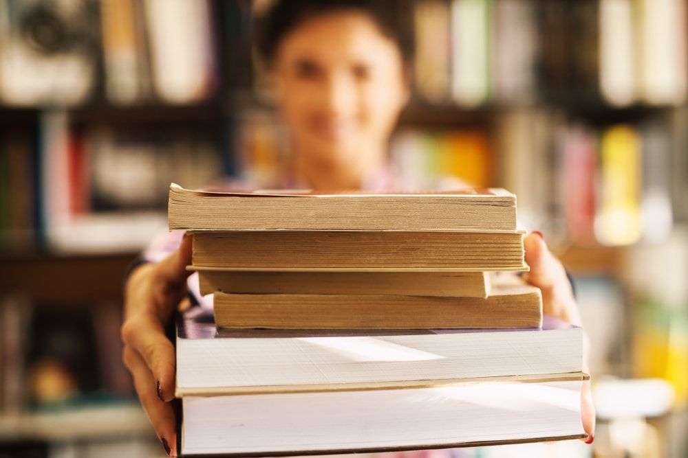 Funciones de un técnico auxiliar de biblioteca